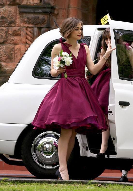 Quick Wrinkle Removal for Burgundy Bridesmaid Dresses Quick Wrinkle Removal for Burgundy Bridesmaid Dresses