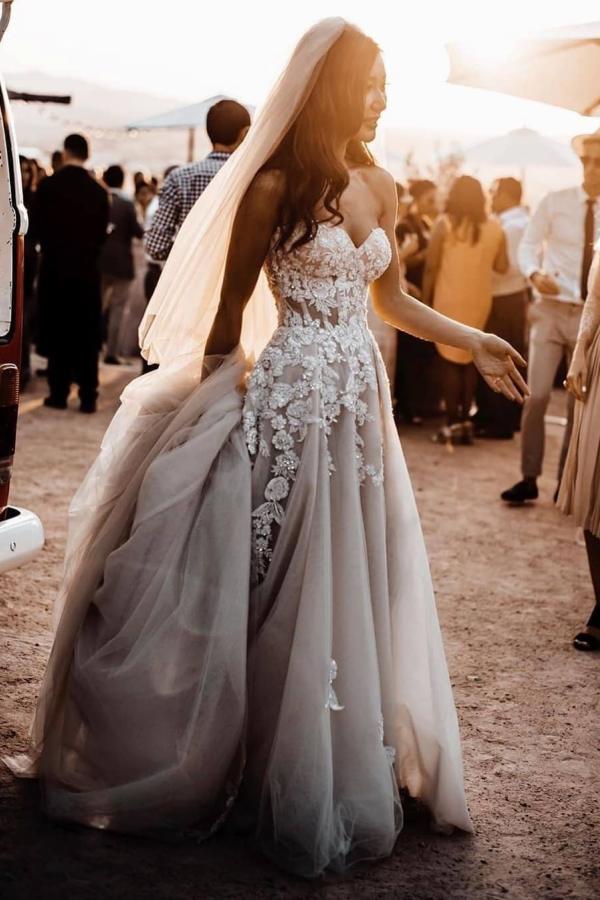A-line Sweetheart Lace Tulle 3D Floral Wedding Dress A-line Sweetheart Lace Tulle 3D Floral Wedding Dress