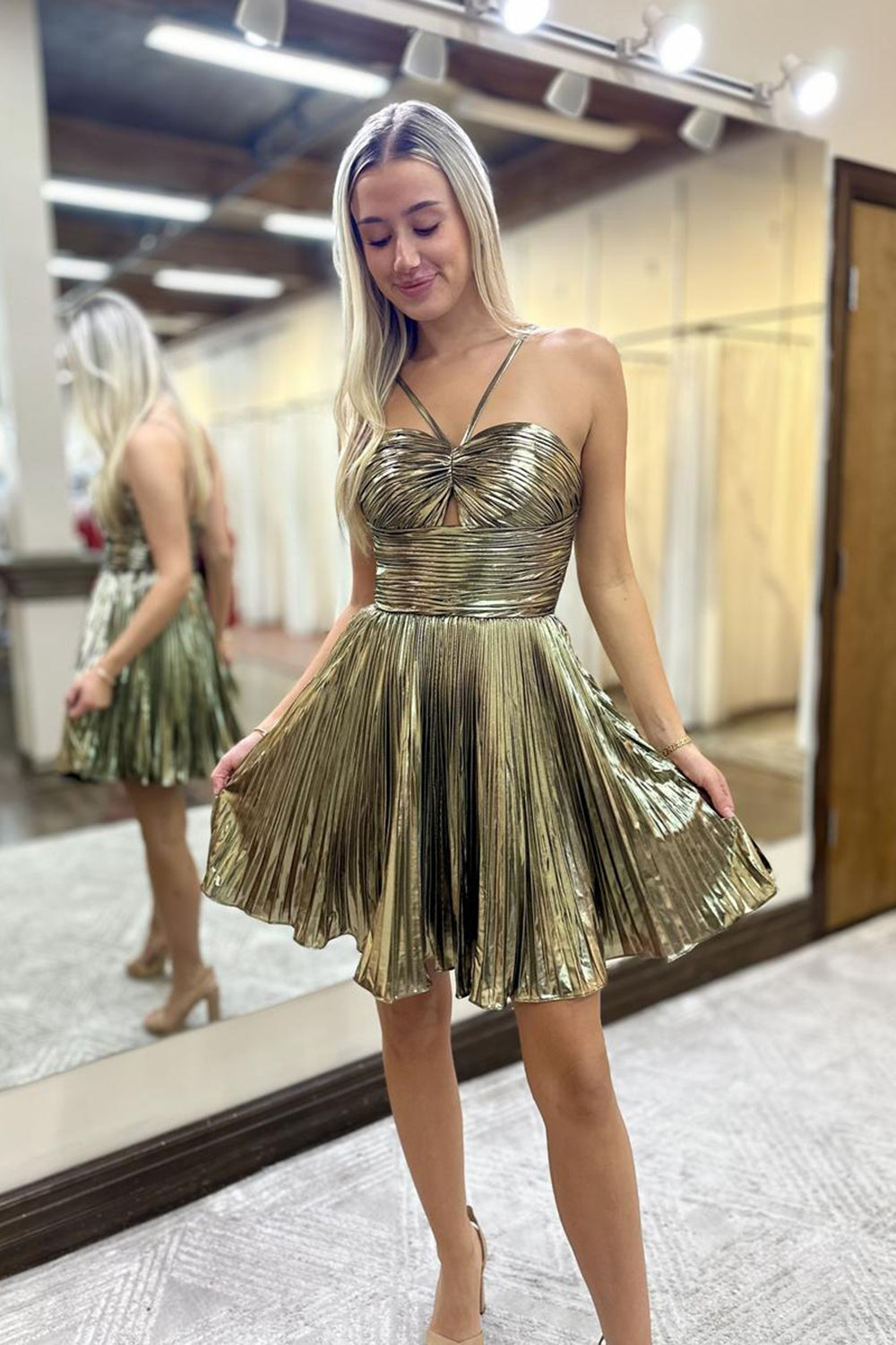 Golden Metallic Spaghetti Straps Pleated A-Line Short Homecoming Dress Golden Metallic Spaghetti Straps Pleated A-Line Short Homecoming Dress