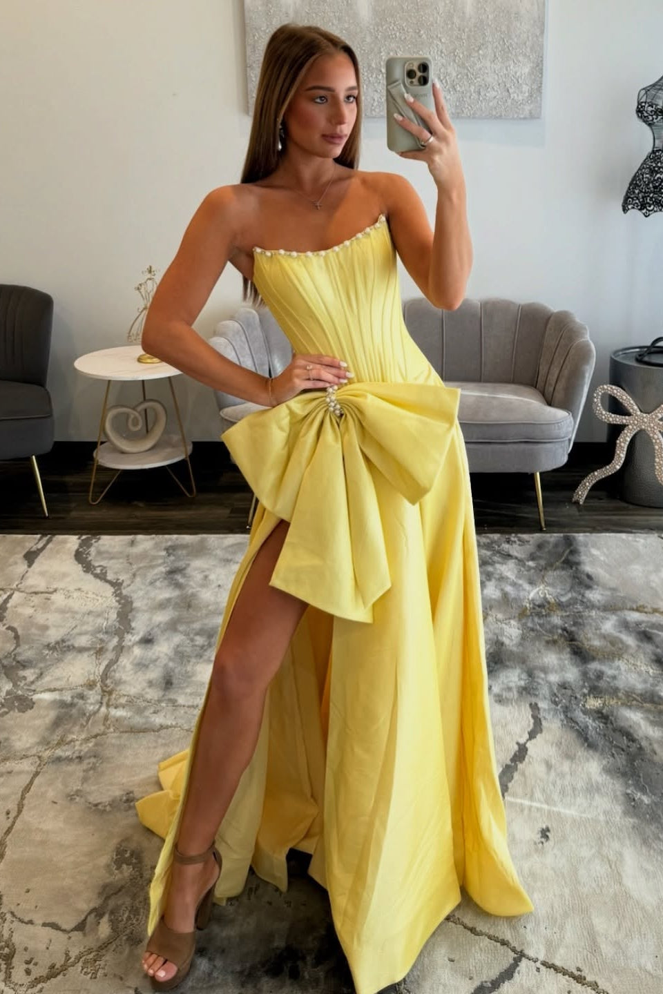 yellow strapless prom dress Pretty Long A-line with Slit and Bow Crafted from smooth satin 🎈 How I Dressed Size:44/ L x-colourgroup:PRINT
