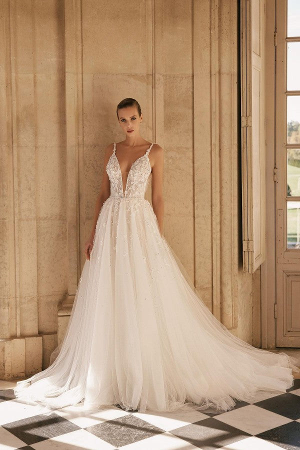 Seductive Long A-Line V-neck Tulle Lace Open Back Wedding Gown Seductive Long A-Line V-neck Tulle Lace Open Back Wedding Gown
