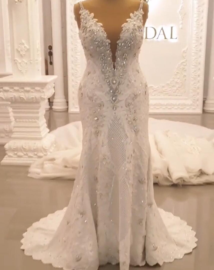 Bmbride Sweetheart Spaghetti Straps A-line Wedding Dress with Appliques Lace Crystal Backless