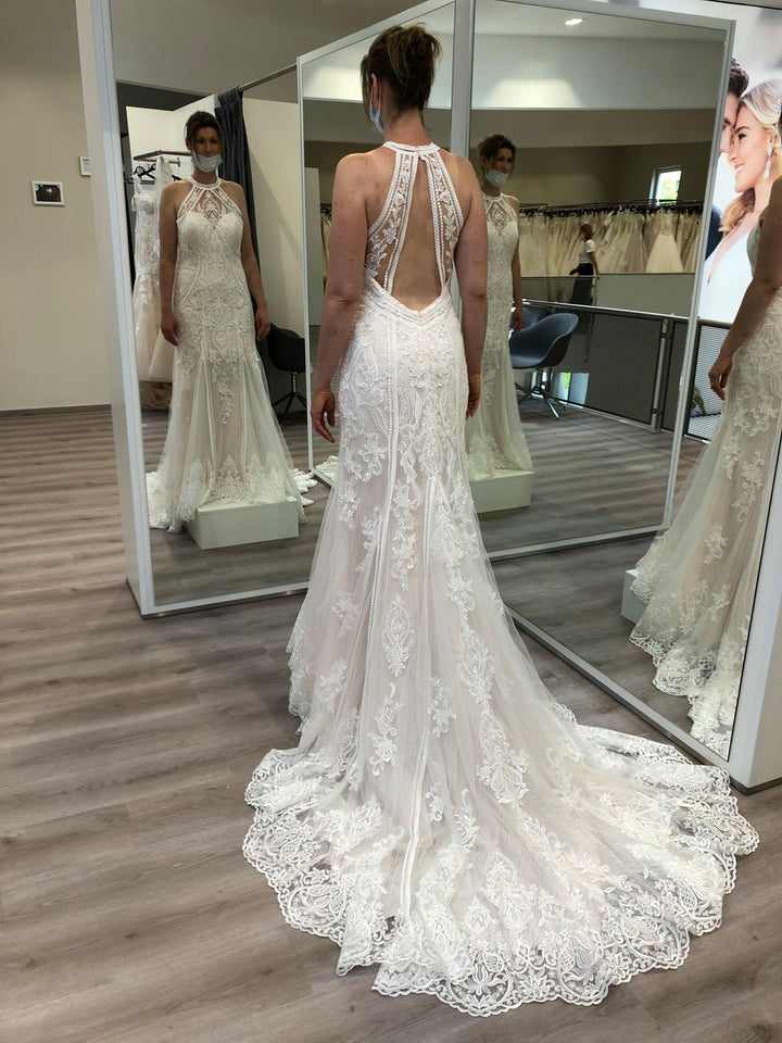 Bmbride Halter Appliques Lace Backless Floor-length Mermaid Wedding Dress