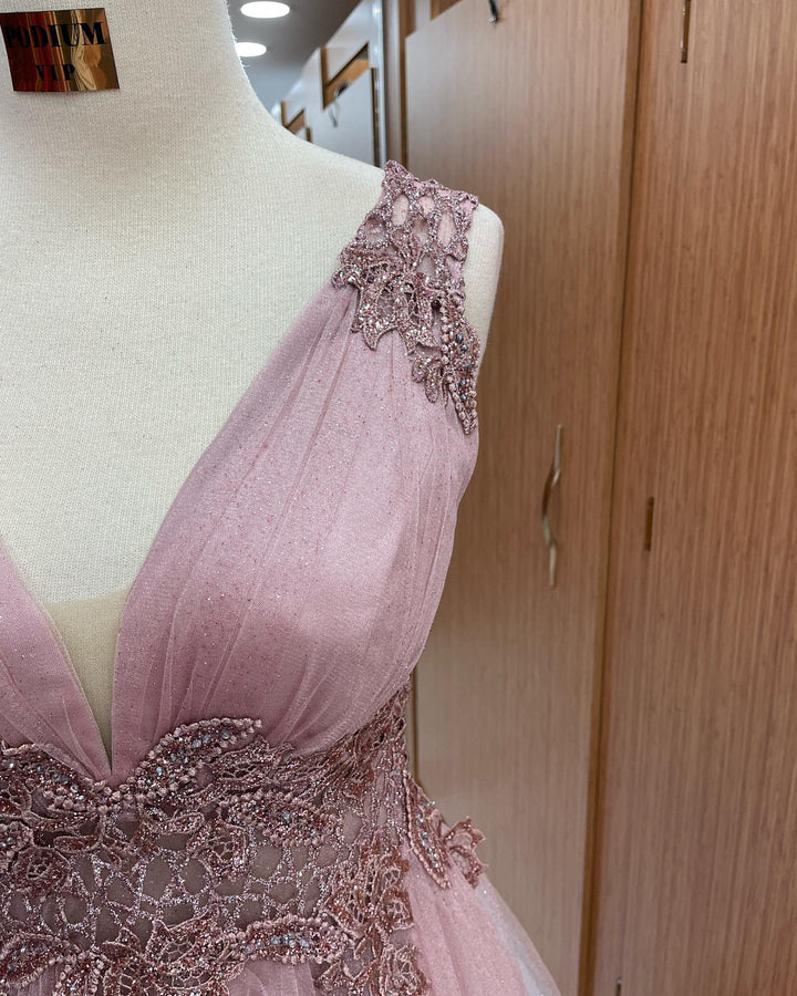V-Neck Sleeveless Prom Dress Dusty Pink Tulle Long With Appliques