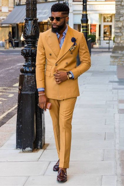 Koscy Handsome Yellow Double-Breasted Party Suit with Peaked Lapel for Prom