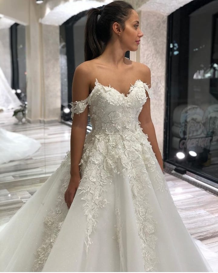 Bmbride A-Line Sweetheart Off-the-Shoulder Wedding Dress with Appliques Lace Tulle