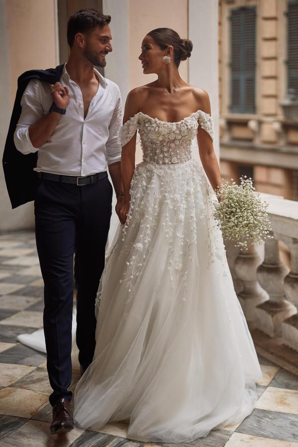 Bmbride Long A-line Off the Shoulder 3D Floral Lace Tulle Backless Wedding Dress