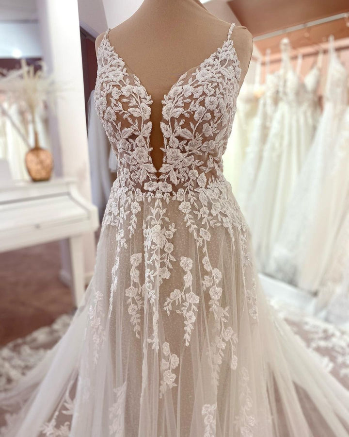 Bmbride Boho Wedding Dresses - Long A-line V-neck Sleeveless Floral Lace Tulle