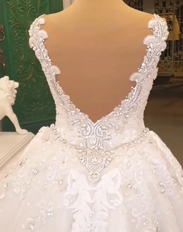 Bmbride Sweetheart Spaghetti Straps A-line Wedding Dress with Appliques Lace Crystal Backless