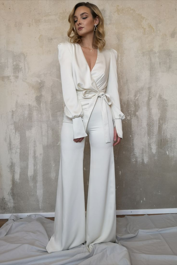 Koscy Charming Long Sleeves White V-Neck Long Jump Suit With Belt