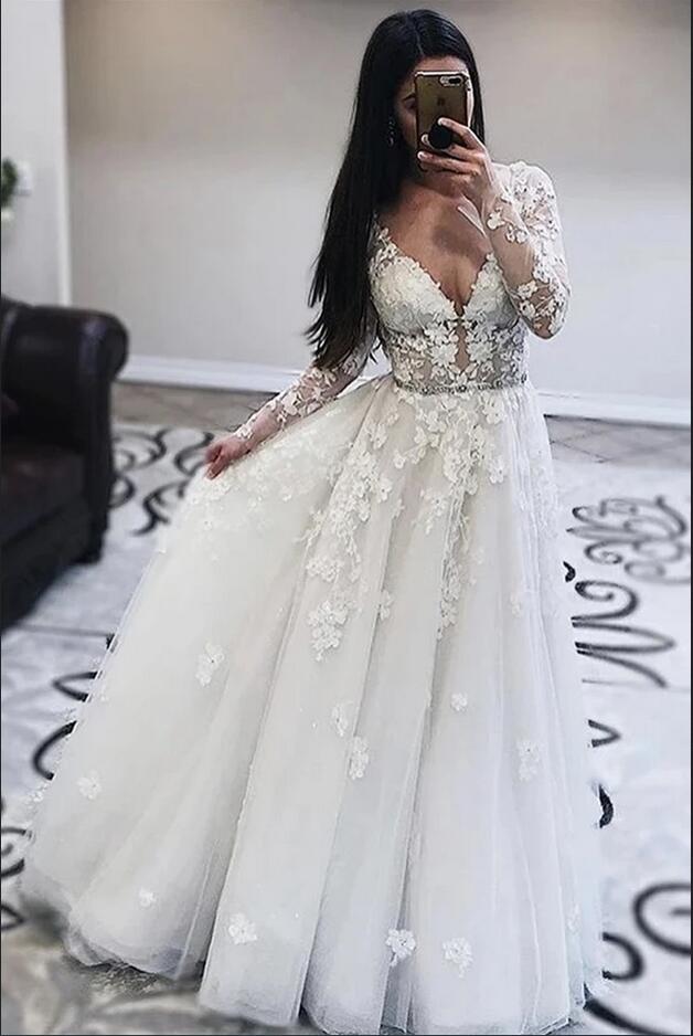 Bmbride Vintage A-Line Deep V-neck Long Sleeve Appliques Lace Floor-length Tulle Bridal Gown