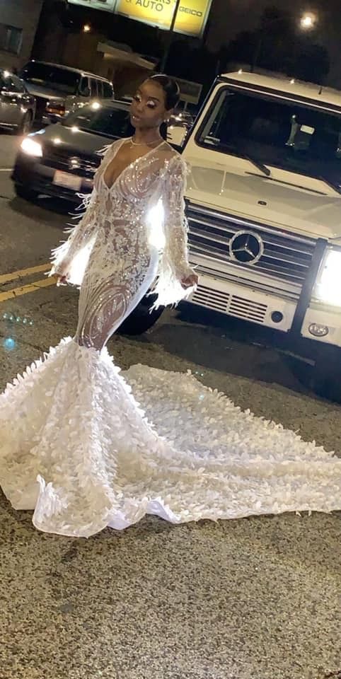 V-Neck Sequins Sexy Mermaid Prom Dress with Long Sleeves