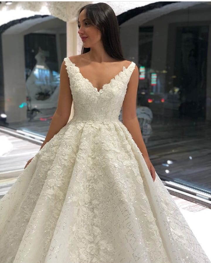 Bmbride Vintage A-Line Deep V-neck Appliques Lace Sequins Floor-length Bridal Gown