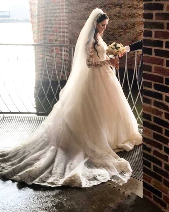 Bmbride Princess Wedding Dress: Long Sleeve Sweetheart Lace Appliques Floor-length Tulle Elegant