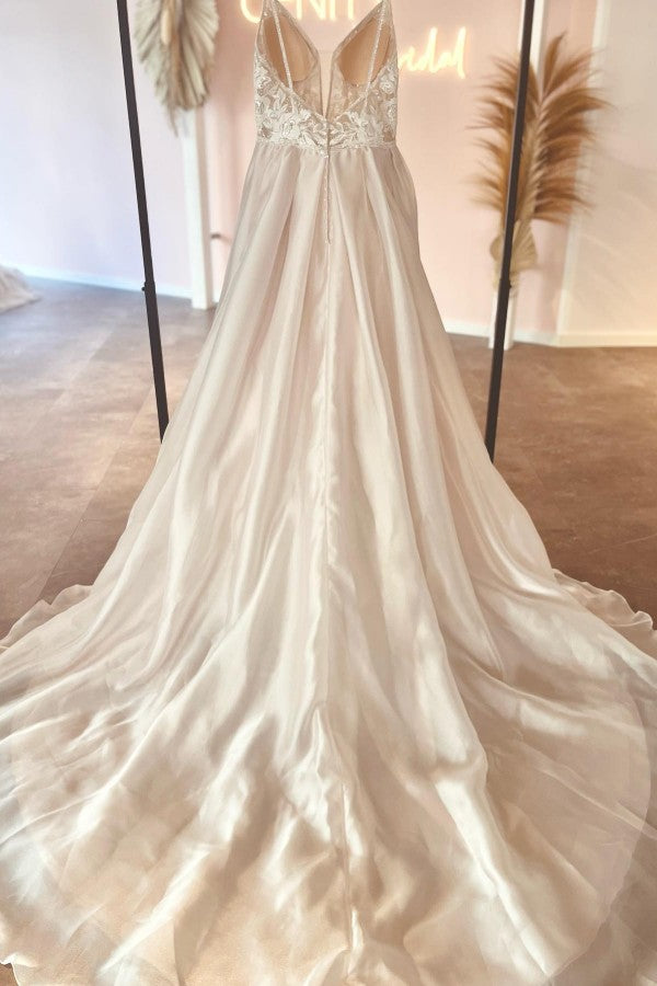 Bmbride Beautiful Long A-line V-neck Satin Lace Backless Bridal Gowns