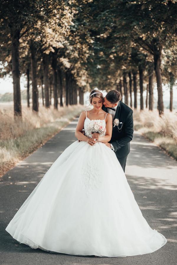 Bmbride Ball Gown Organza Wedding Dress with Spaghetti Straps and Open Back