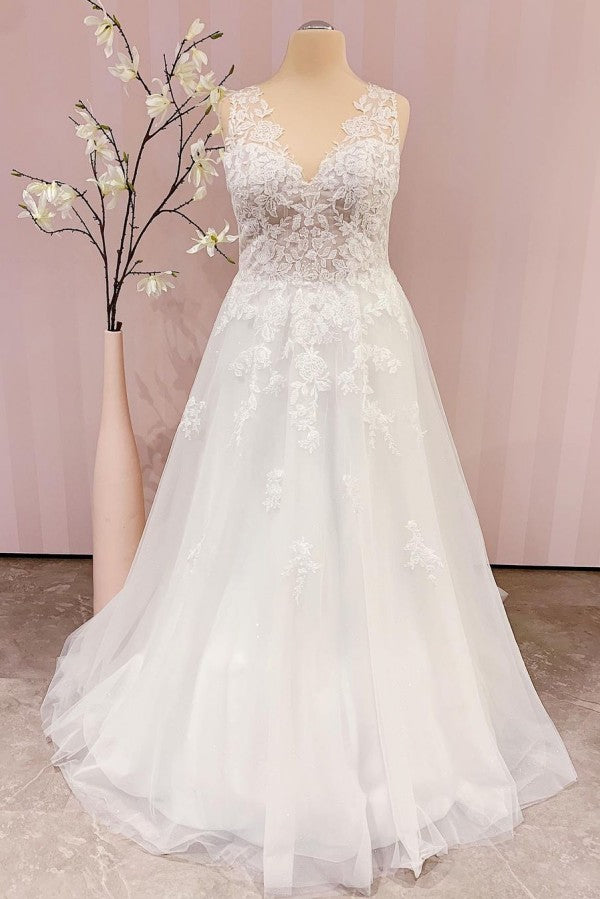 Bmbride A-Line Backless Floor-length Wedding Dress With Appliques Lace