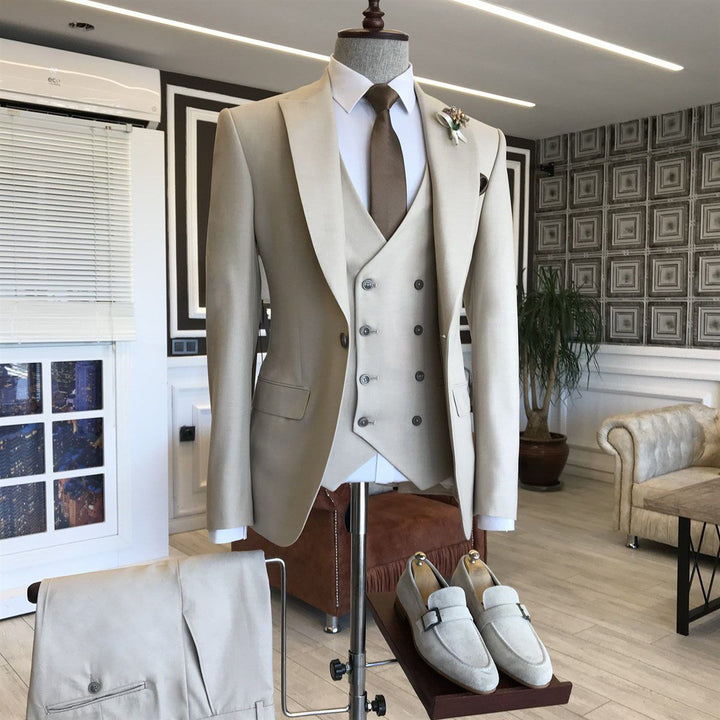 Koscy Elegant Light Khaki Three-Piece Blazer Suit with Peaked Lapel