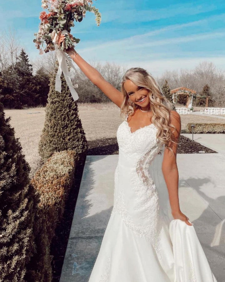 Bmbride V-neck Appliques Lace Floor-length Mermaid Wedding Dress