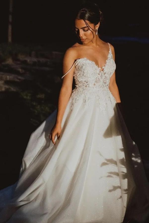 Bmbride Long A-line V-neck Spaghetti Straps Tulle Lace Backless Wedding Dress