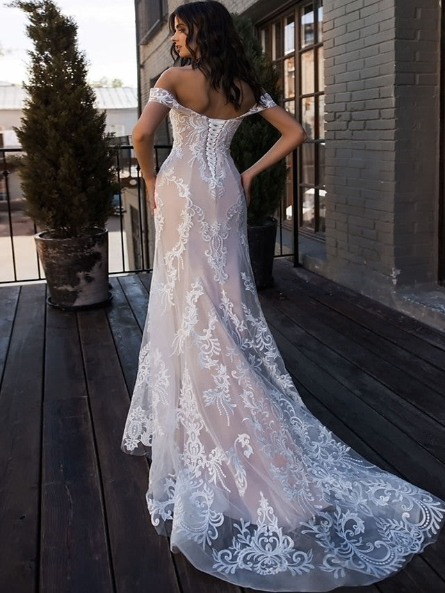 Bmbride Sweetheart Neckline Mermaid Wedding Dress with Court Train Lace Detail and Boho Illusion Straps