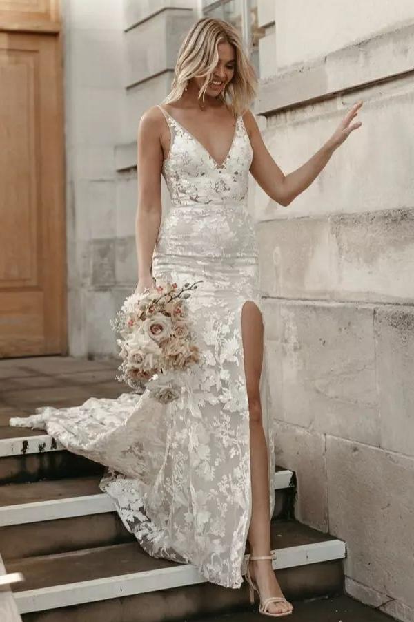 Bmbride Elegant Long Mermaid V-neck Backless Floral Lace Wedding Dress with Slit