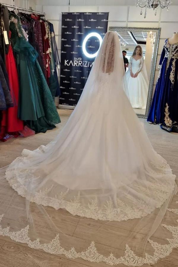 Bmbride White A-line V-neck Lace Wedding Dress with Long Sleeves