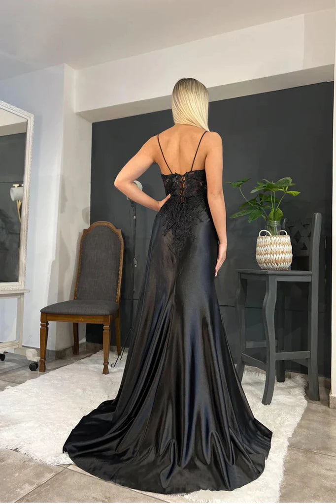 Elegant Long Black V-neck Spaghetti Strap Lace Sleeveless Prom Dress with Side Slit