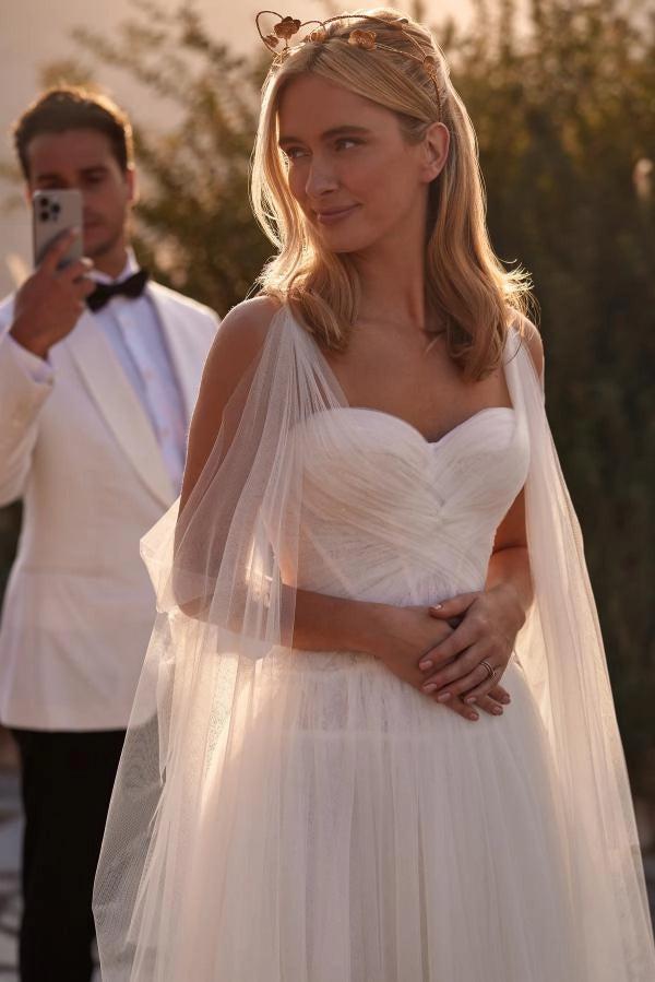 corset boho wedding dress Corset wedding dress / off white or cappuccino  lace boho dresses