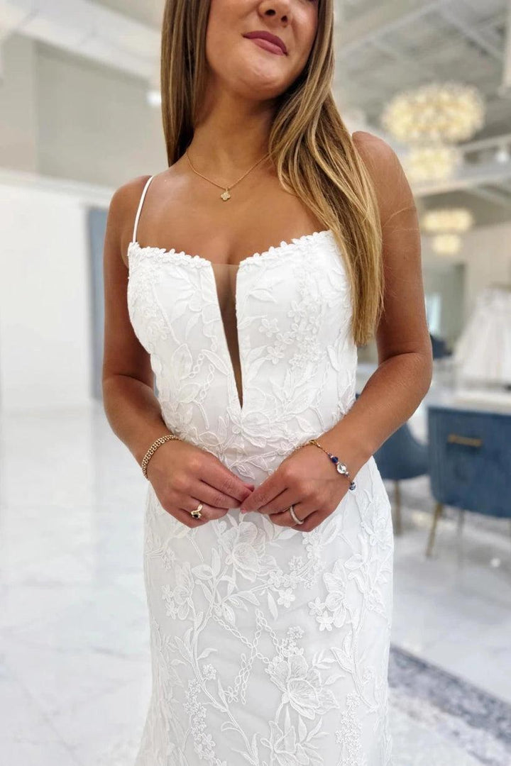3d leaves applique lace v-neck wedding dress White 3D Floral Lace Mermaid Wedding Dress Deep V-Neck Spaghetti Straps  Sheer Illusion Open Back