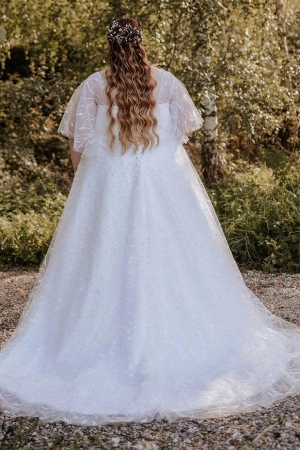 plus size white dress with cape A-Line Wedding V Neck Flutter Sleeves Floral Embroidery Crystal Belt Glitter Tulle Bridal Gown Sweep Train honored techniques to bring Ese es el recibimiento Last Chance Edit:US Color:Black Emerald
