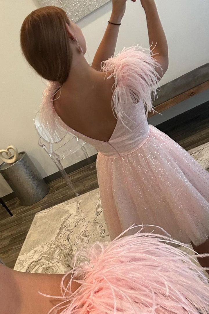 light pink short homecoming dresses Women's Bodycon Scoop Neck Light Pink Short Homecoming Dress with Lace –  Vickidress main image 0