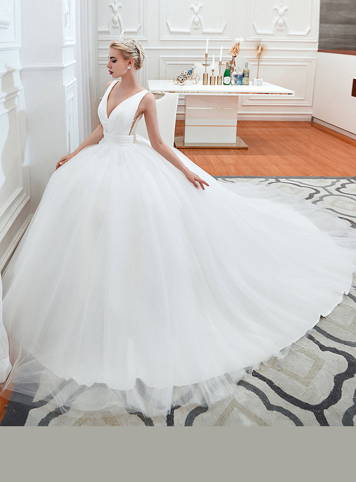 A-line V-Neck Sleeveless Tulle Cathedral Train Dress-koscy