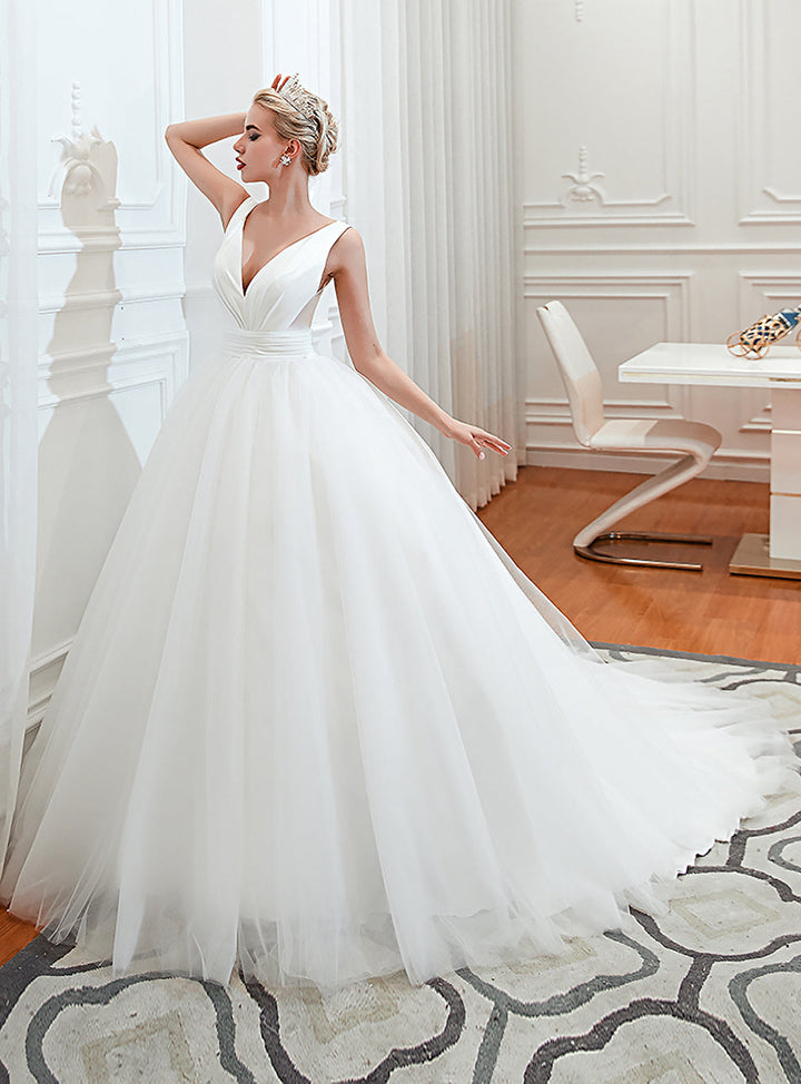 A-line V-Neck Sleeveless Tulle Cathedral Train Dress-koscy