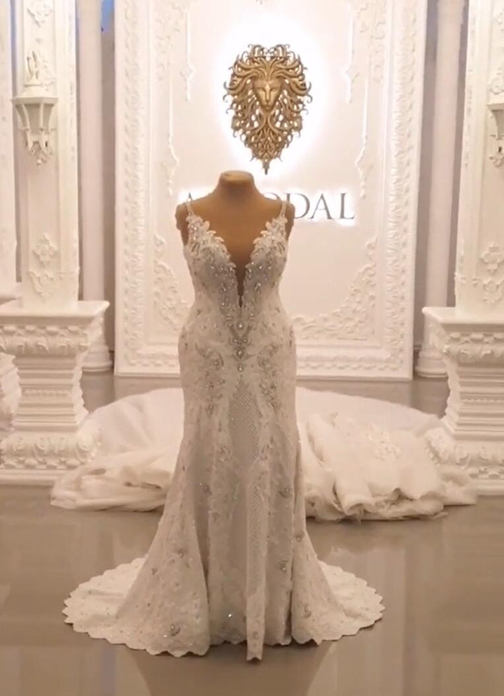 Bmbride Sweetheart Spaghetti Straps A-line Wedding Dress with Appliques Lace Crystal Backless