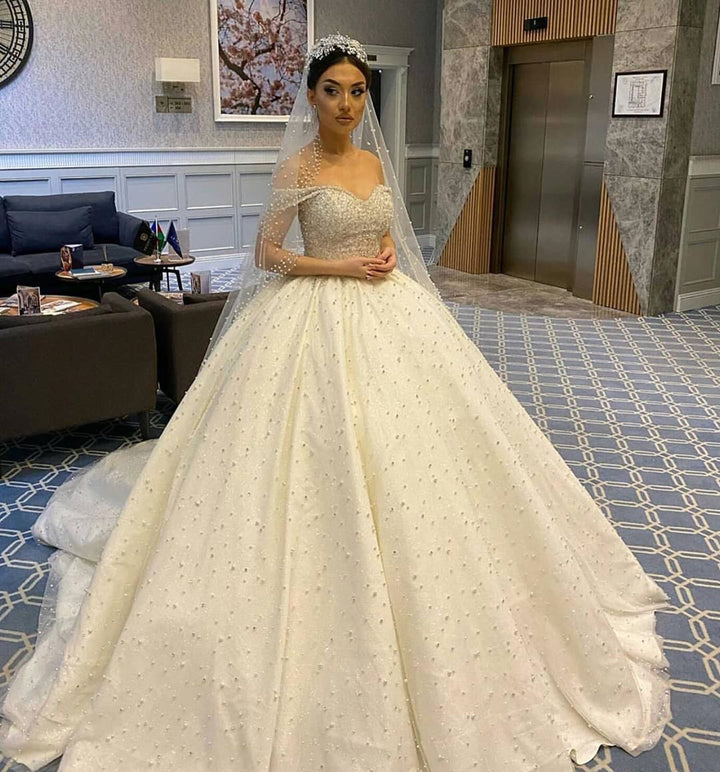 Bmbride Sweetheart Off-the-Shoulder Backless Pearl Beading Ruffles Tulle Ball Gown Wedding Dress