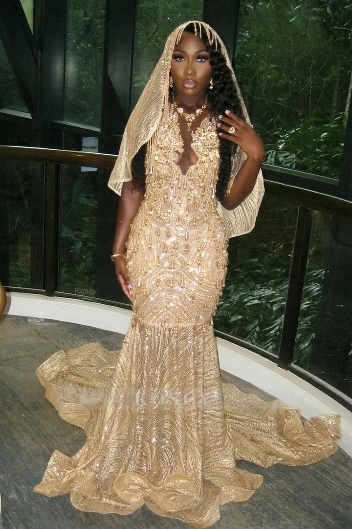 Beautiful Long Gold Mermaid Sleeveless Glitter Prom Dress with Veil