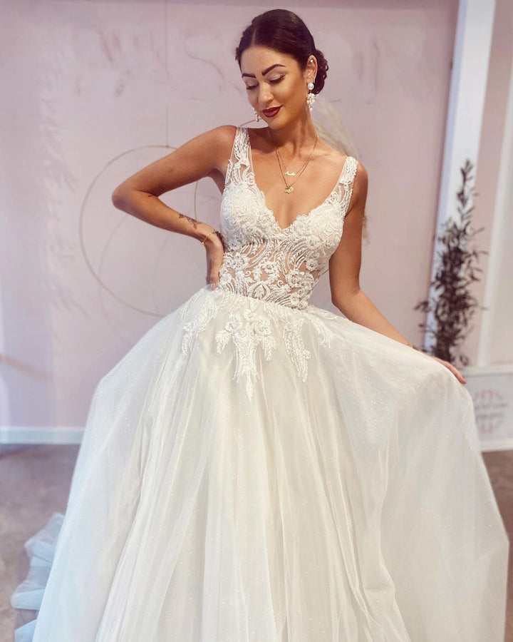 Bmbride A-Line Deep V-neck Backless Wedding Dress With Appliques Lace