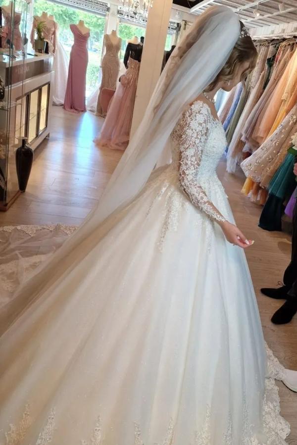 Bmbride White A-line V-neck Lace Wedding Dress with Long Sleeves