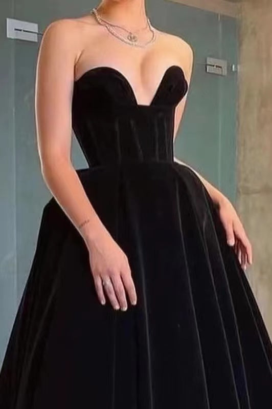 Strapless Sweetheart Sleeveless Evening Dress - Black
