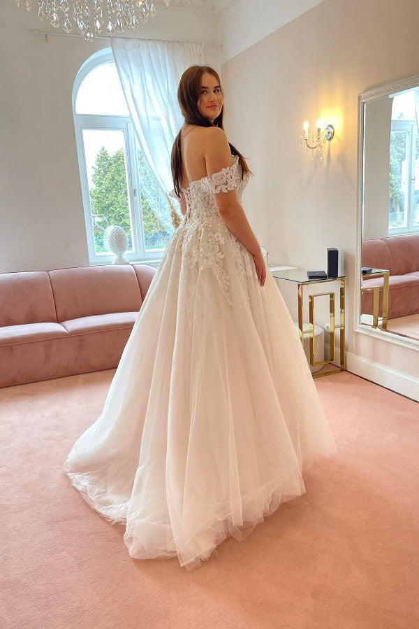 Bmbride Off the Shoulder Lace-up Tulle Lace Boho Long A-line Wedding Dress
