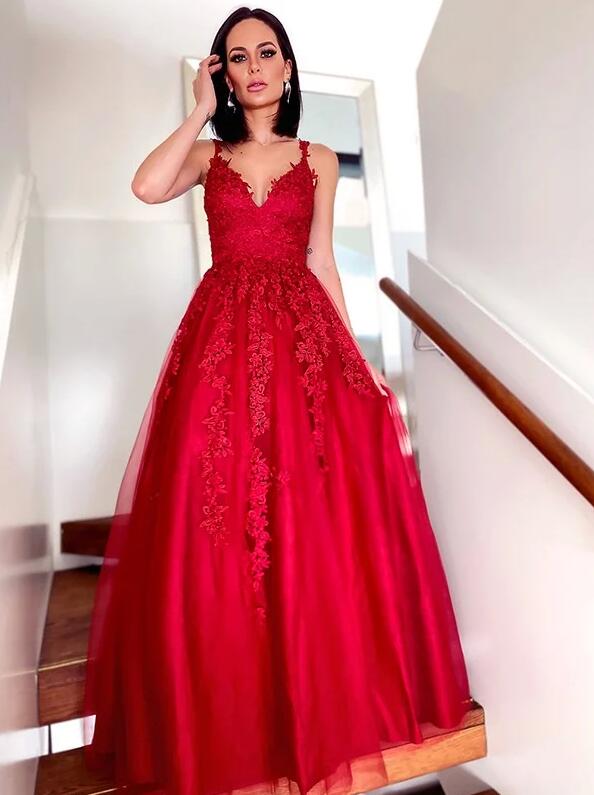 Sleeveless Red Prom Dress with Lace Appliques