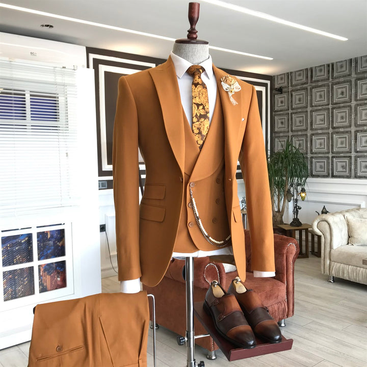 Koscy Gentle Double-Breasted Orange Prom Suit with Peaked Lapel