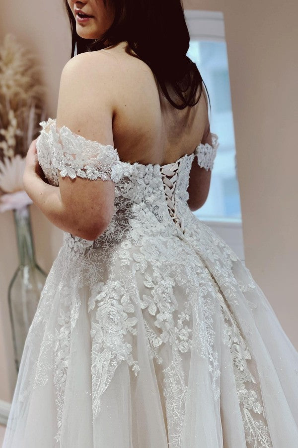 Bmbride Off the Shoulder Lace-up Tulle Lace Boho Long A-line Wedding Dress