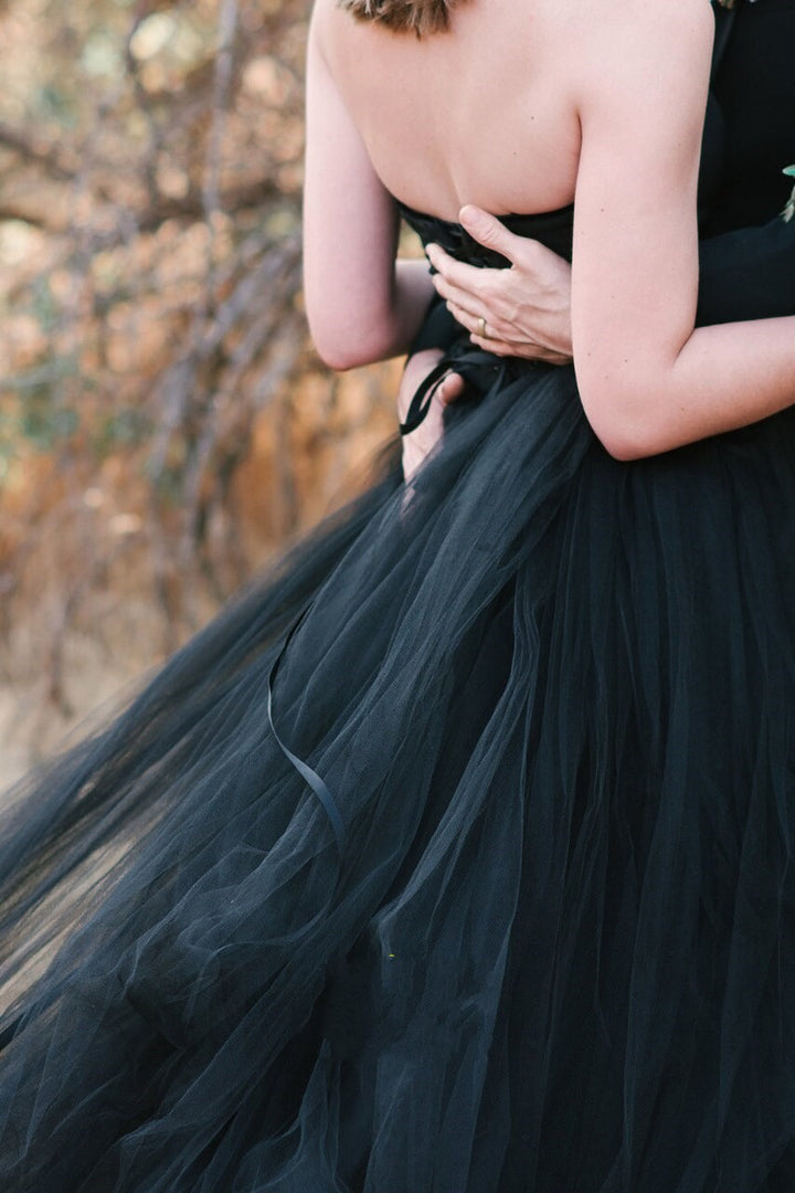 Bmbride Elegant Long A-line Strapless Tulle Floor-length Black Wedding Dress
