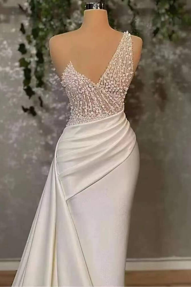 Elegant Ivory One-Shoulder Applique Mermaid Prom Dress with Ruffles