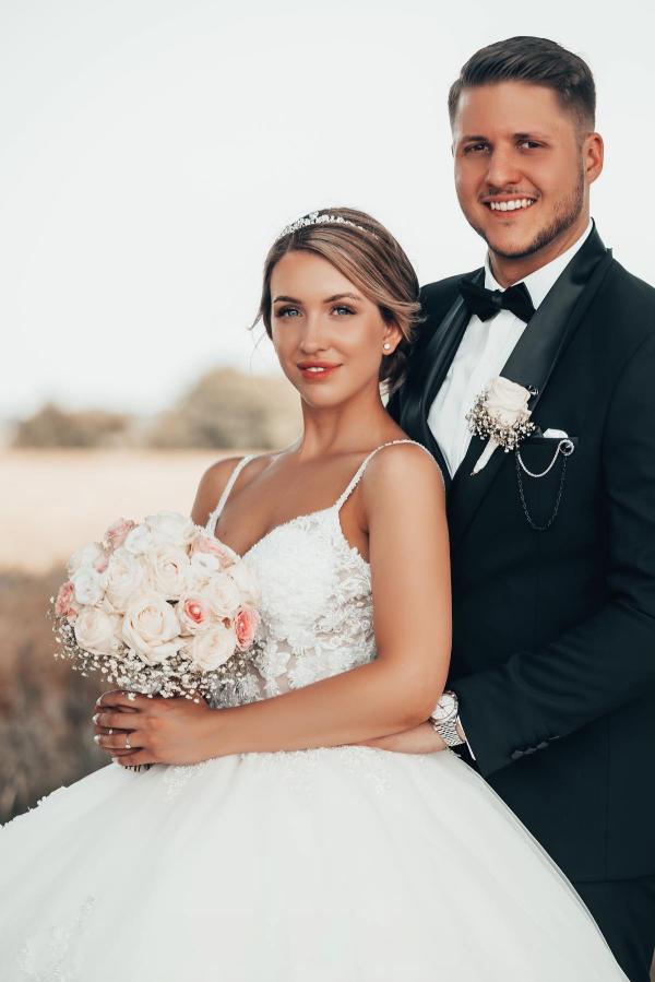 Bmbride Ball Gown Organza Wedding Dress with Spaghetti Straps and Open Back
