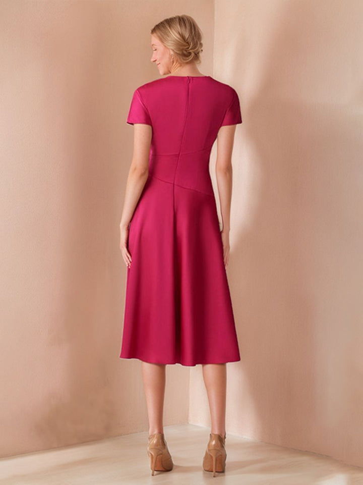 Elegant Knee-Length Wedding Guest Dress with Ruched Detail A-Line/Princess Cut Scoop Neck and Elegant Knee-Length Wedding Guest Dress with Ruched Detail A-Line/Princess Cut Scoop Neck and