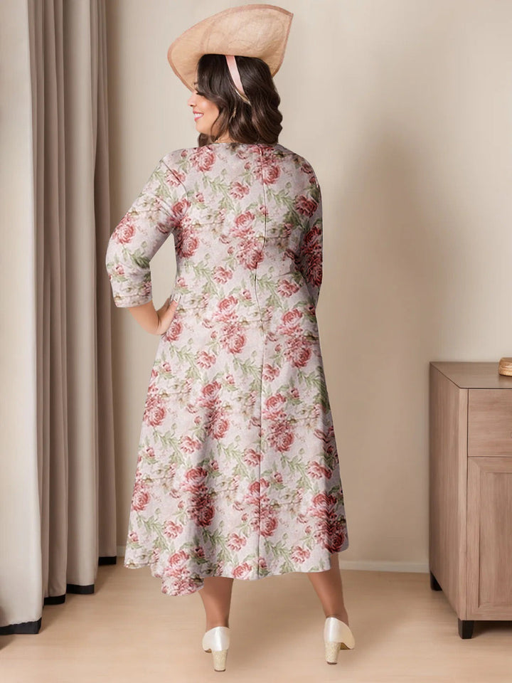 Elegant Plus Size Printed Floral Mother of the Bride Dress with 3/4 Sleeves  and A-Line Princess Cut