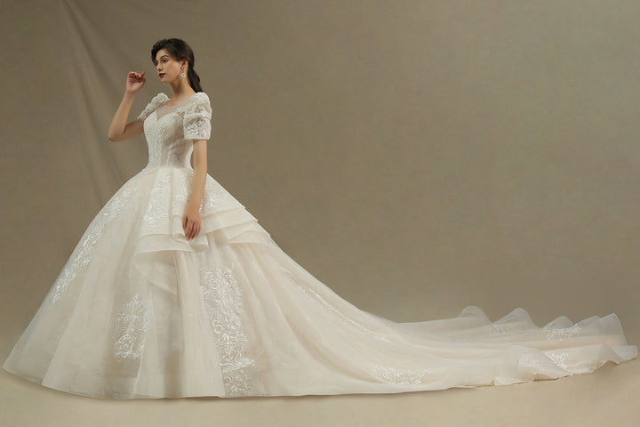 Bmbride Short Sleeve Garden Bridal Gown Sweetheart Luxury Wedding Dresses with Sweep Train